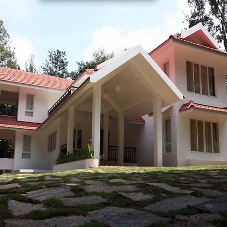 Woody Woods Home Stay Kodagu Esterno foto
